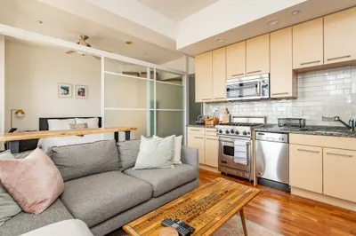 35 Fay St #610