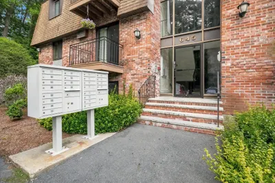 645 W Lowell Ave #8 1