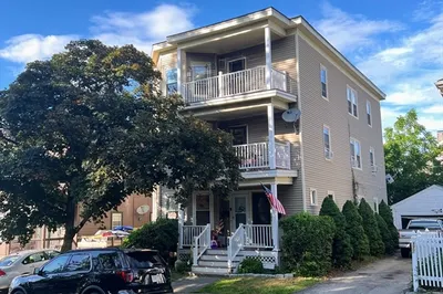179-181 Grove St #3 1