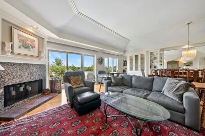 85 Algonquin Road #85 1