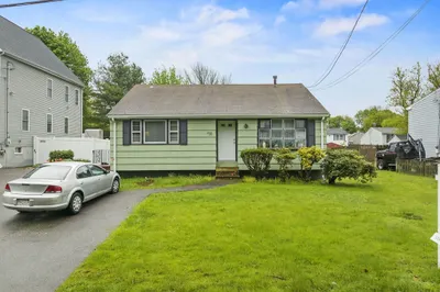 25 Claremount Avenue