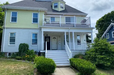 24 Lawrence Street ##24 1