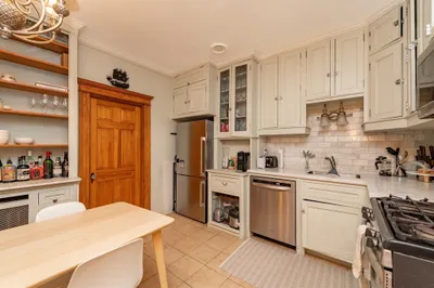 49 Revere St #4 1