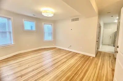 22 Taft St #3