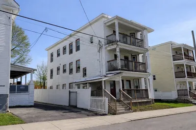 35-39 Auburn St 1