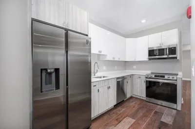 121 Addison #2