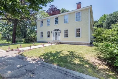 381 Boston Rd 1