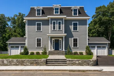 129 Jewett Street #1 1