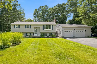 19 Sawdy Pond Avenue 1