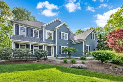 8 Wildewood Dr 1