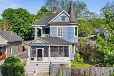 168 Drury Ave 1