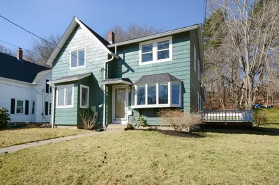 54 Boyce St