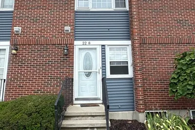 41 Foundry Street #22-8 1
