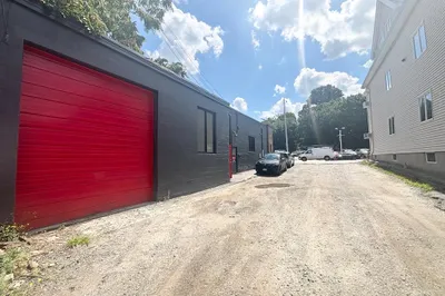 84 Eastern Ave #4 1