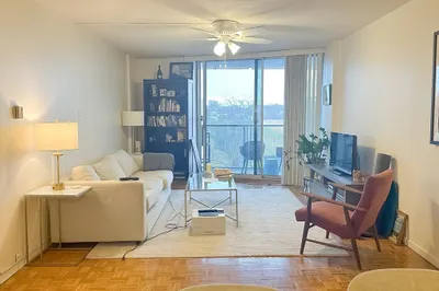19 Winchester St #604