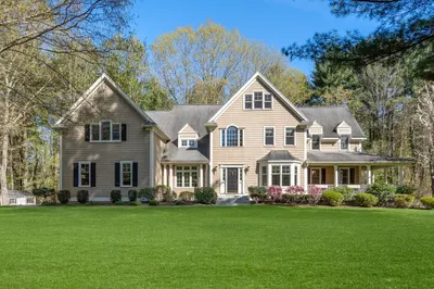 9 Quaker Lady Ln 1