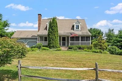 123 North Row Rd 1