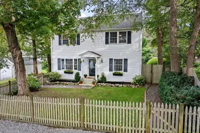 45 Edgar Rd 1