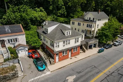 308 Rogers St 1