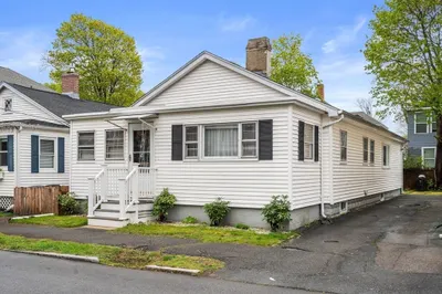 5 Huron St 1