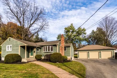 11 Glen Circle