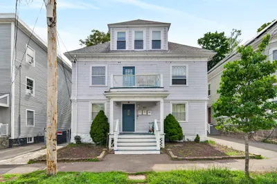 21 Dunlap St #3 1