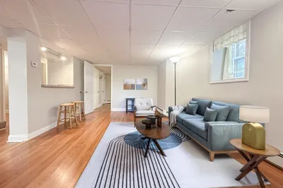 42 Wellesley Park #B
