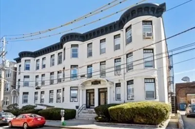 17 Green St #4 1