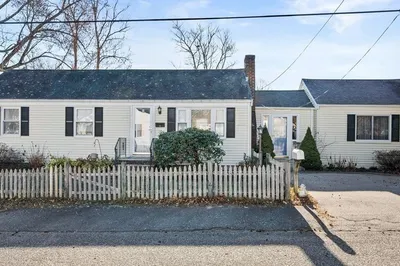 10 Ellen Ave