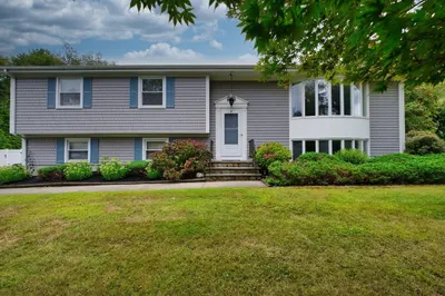 6 Crescent Dr 1
