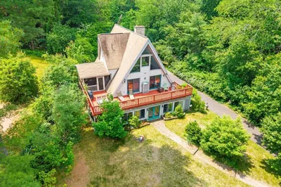 76 Beaver Rd 1