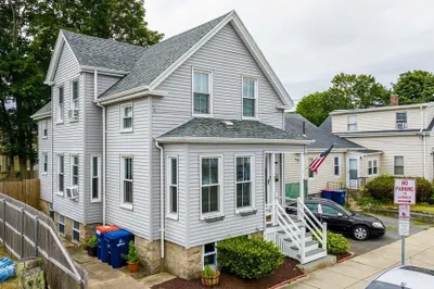 226 Mill St