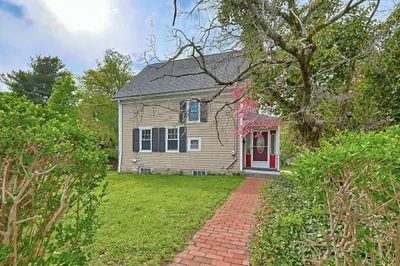 98 Pleasant Street