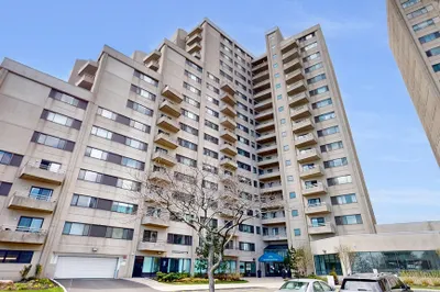 376 Ocean Ave #1502