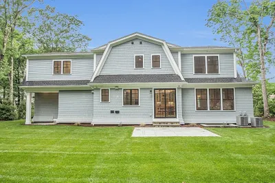 105 Elmwood Road 1