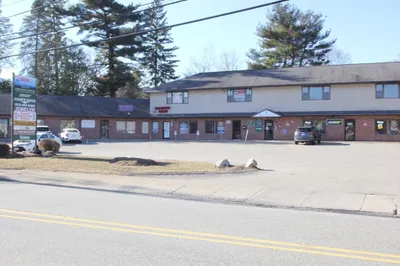 4 Lowell Rd #5 1