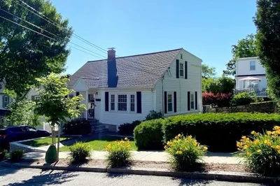 88 Menotomy Rd