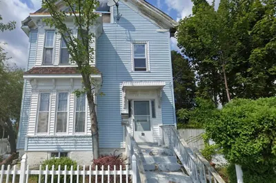 30 Elliot St 1