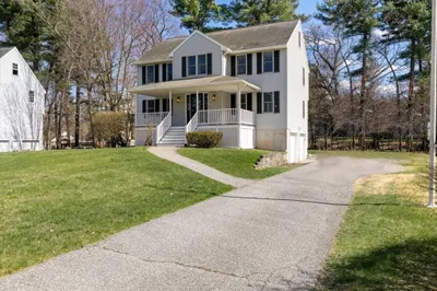 4 Acorn Drive 1