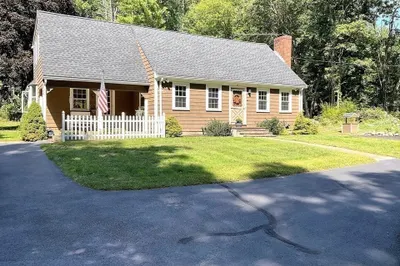 11 Delaney St