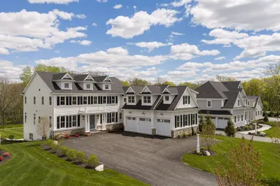 11 Wyndemere Ln 1