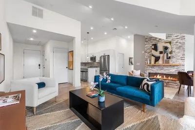 2239 Washington Street #303 1