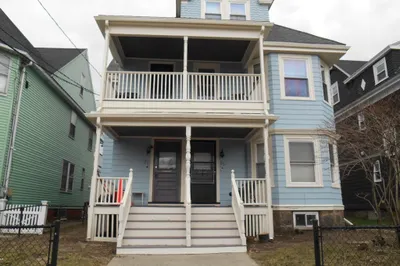 25 Aldie Streeet #1