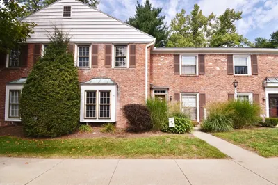 20 Smithfield Ct #20 1