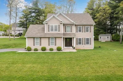 19 Carla Ln 1