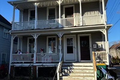 94 Fisher St #2