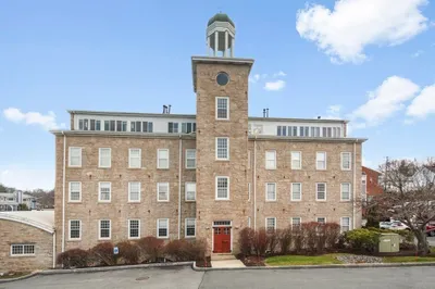 7 South Stone Mill #524