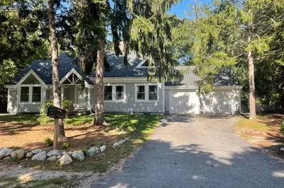 42 Mary Alice Ln 1