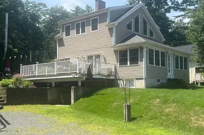 85 Lake Dr 1