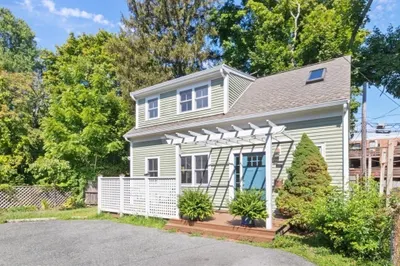 114 Wrentham St #2